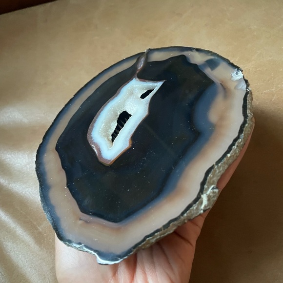 Large Agate stone home decor - Picture 3 of 7